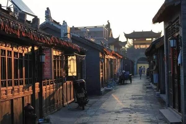 行业保费增速创四年来新高!人身险反超财产险,强势归来靠什么?